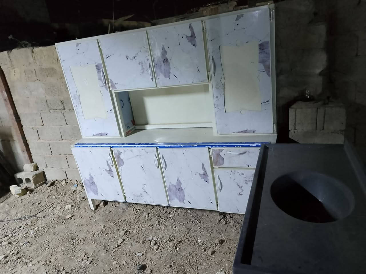 كاونتر 3قطع
السنك مرمر 
مترتين 
السعر 240
العنوان جبيل قرب مجمع الرحاب


**إذا كنت صاحب هذا الإعلان وتريد حذفه لأي سبب، رجاءا أرسل رسالة إلى الدعم الفني**