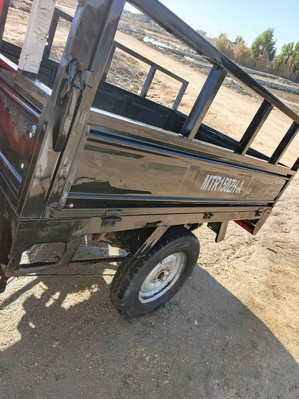 سلام عليكم ستوته للبيع اوراق اصولي 2014 شاصي مكفول السعر مليون و400وبيه مجال المكان الرميثه  ***********
