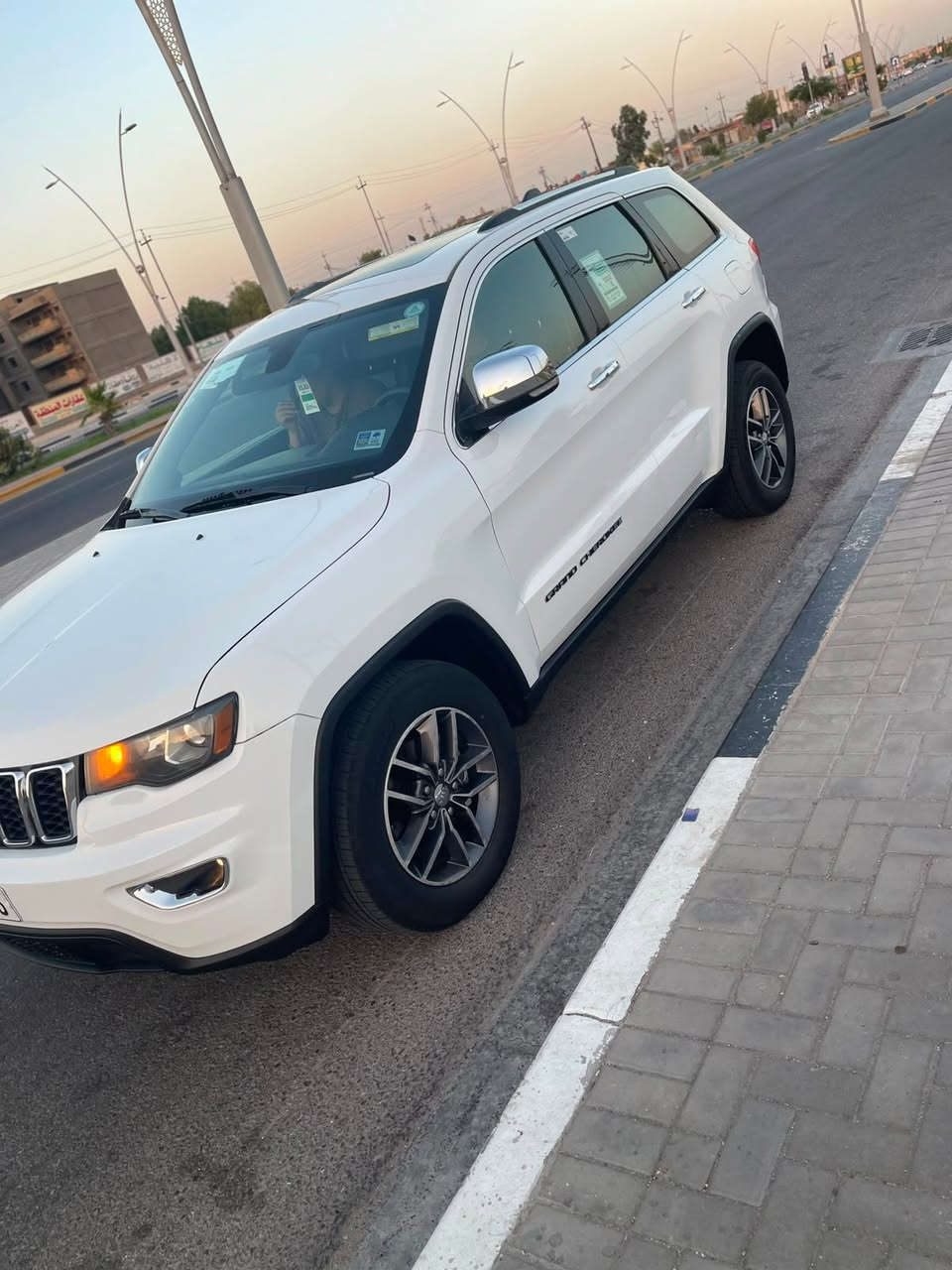 السلام عليكم
جيب شيروكي 2019

وارد امريكي 

3 قطع صبغ حادثهه جاملغ وبنيد 

بدون شواصي وبدون دواخل وبدون عيب شرعي

6 سلندر 3600

فول مواصفات 

ماشيه 140 

رقم بصره انكليزي تسجيل جديد

مكاني بصره 

للاتصال

***********
