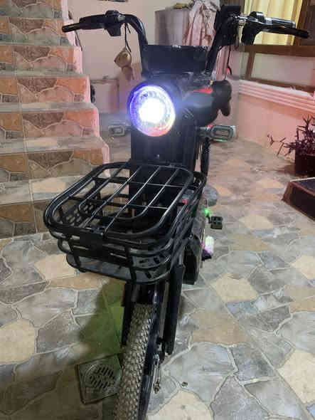 بايسكل حجم 20 شحن جديد ما ماشي هواي سعره 375الف شراي يتصل موجود بسليمانية رابرين ***********
