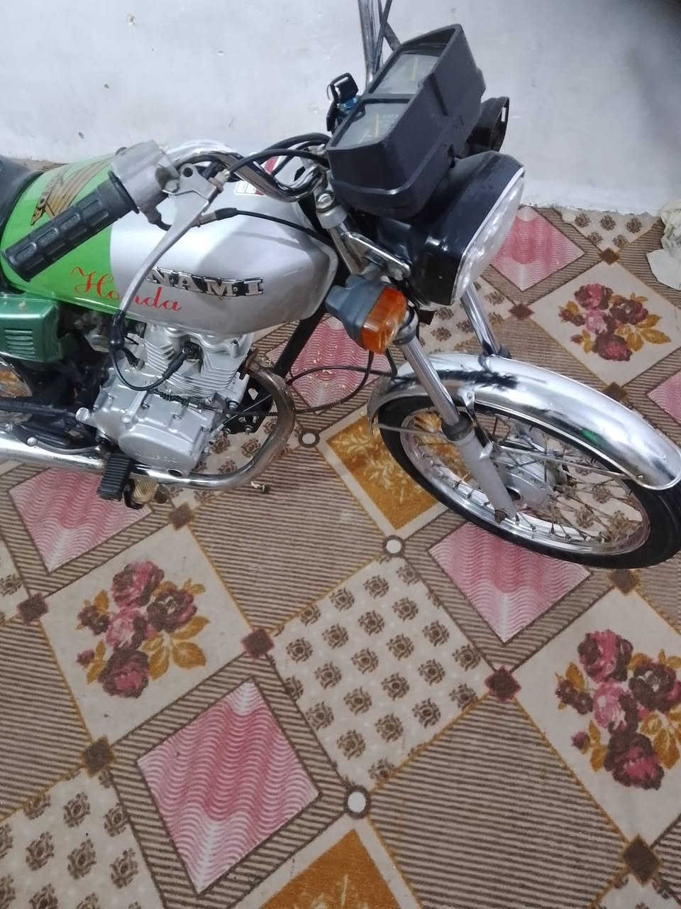 دراجه نامه امتياز للبيع أوراق موديل 22 نضيفه كلش وكله شغاله مانقصه شي السعر 850 مكاني بالزبير
اتصال *********** 
واتساب ***********
