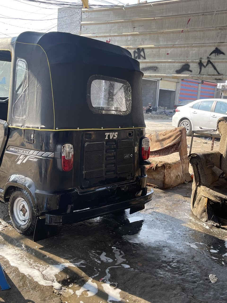 تيفي اس٢٠٢١شهر١٢محسوبه ع٢٠٢٢ رقم بغداد
تكتك بلاديه بس دوسه بيهن شويه صبغ اثر شخوط 
قطرت خياس ما بيه محرك خير من الله 
كهربيات كله شغال 
محوره صوت ودبل 
سعره ٦٦٠٠مكاني بغداد محموديه
***********
