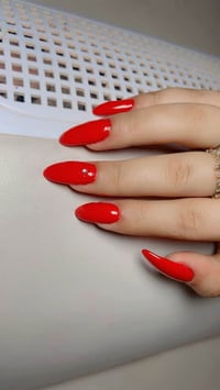 فقط بسعر  20☺️ 💅🏼أظافر إكستشن ✨ جل بولش. 10 الف 🔥 لأن اناقة تبدأ من ال...