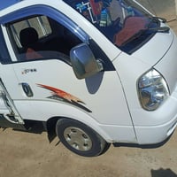 شاحنة • ٢٠١١ • واسطة