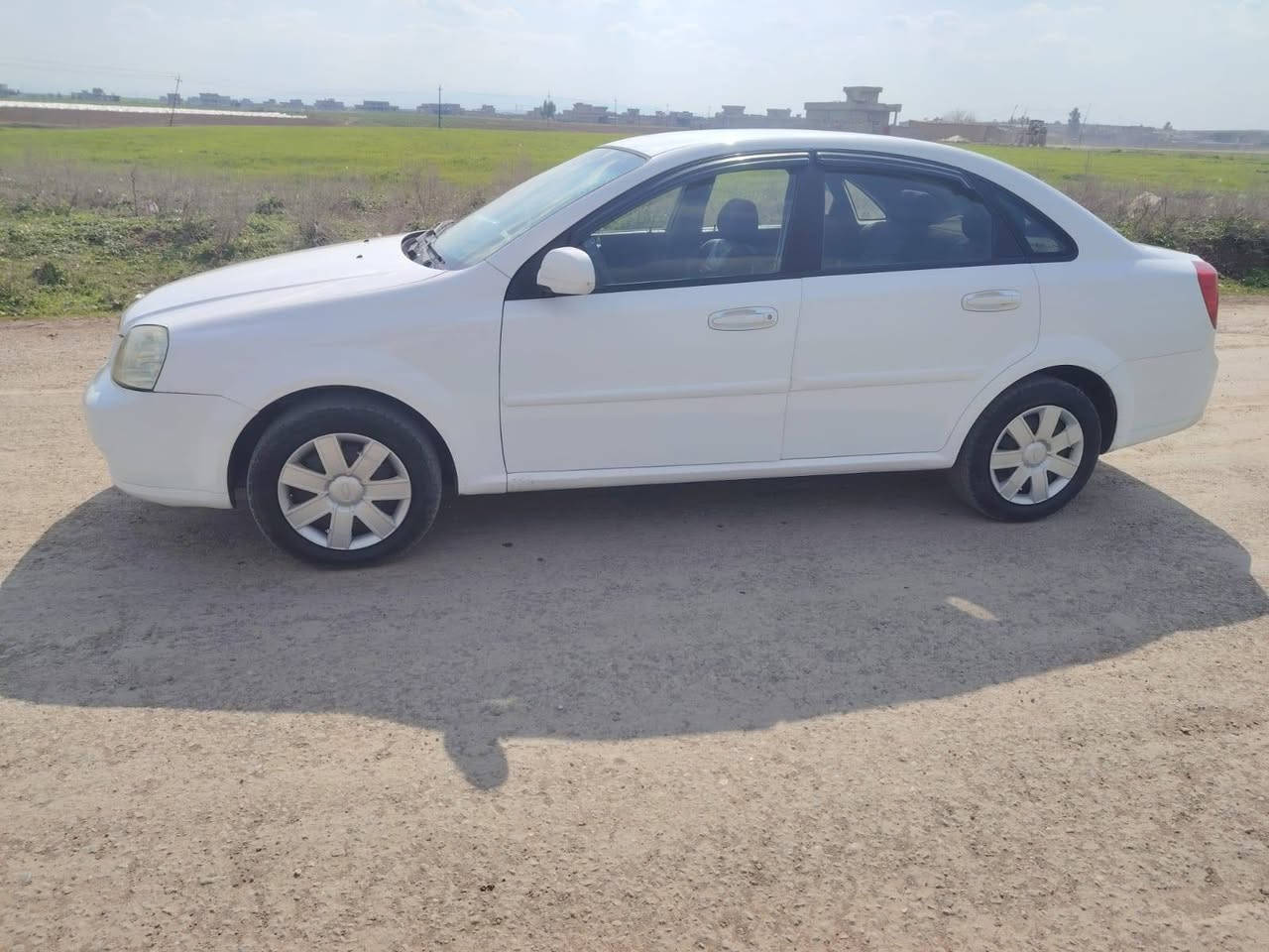 للبيع اوبترا  2010  اوتماتيك الضرر كما موضح بلسونار  السعر  83 بيها مجال قليل  للأستفسار الاتصال ***********
