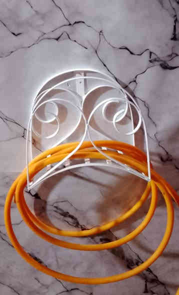 يسعد مسائكم بكل خير  ديكورات من حديد منزلية وحدائق 
نعمل فصال واحجام حسب طلب الزبون 🌷🌷🌷
واتساب ***********
