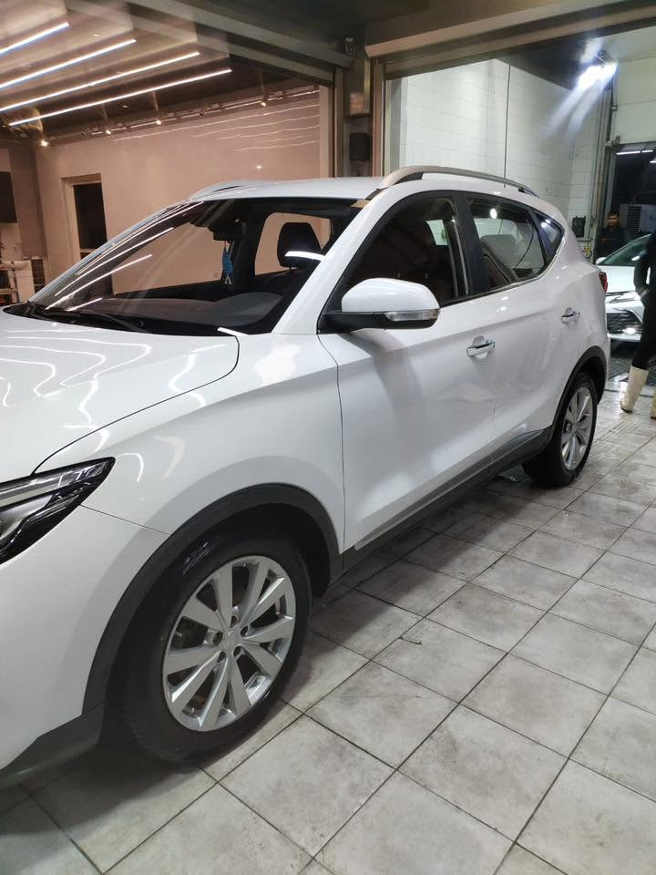 السلام عليكم Mg zs للبيع موديل ٢٠٢١ فول ماعدى الفتحة  بصمة داخل جلد احمر رقم بغداد محرك و كير مكفولات و مكفولة من الضربة بيها هاي طخات بسيطة و صبغ الدعامية الأمامية اثر خدوش 
ب١٠٣
مكانها بغداد
***********
