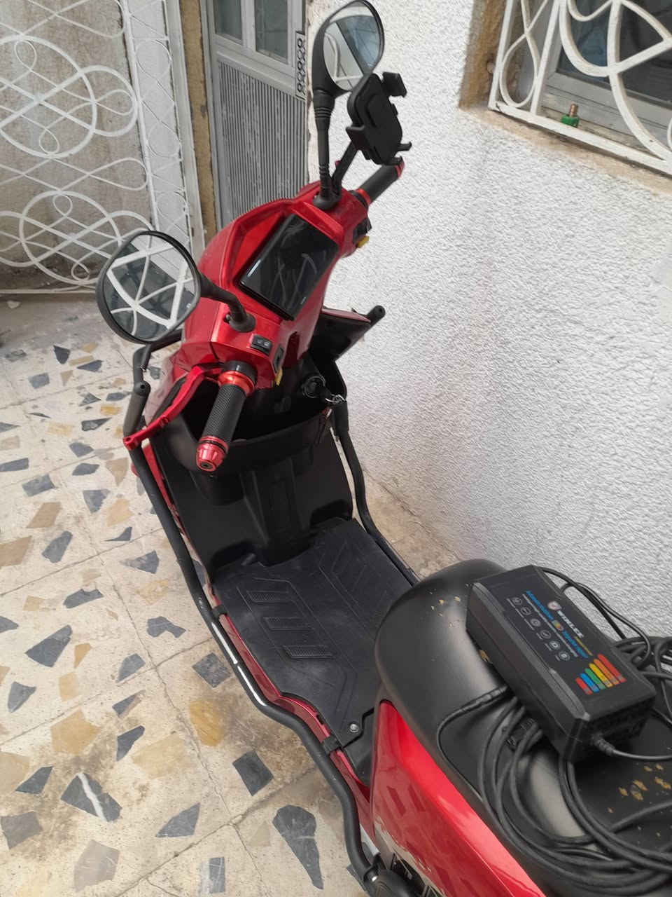 دراجة شحن  نظيفة
6بطاريات جديدة
سويج عدد  2  بصمة عدد  2
الابريكات عنبار دهن
هورن  لايت اشاير كلها  شغال
*********** بغداد  البلديات
