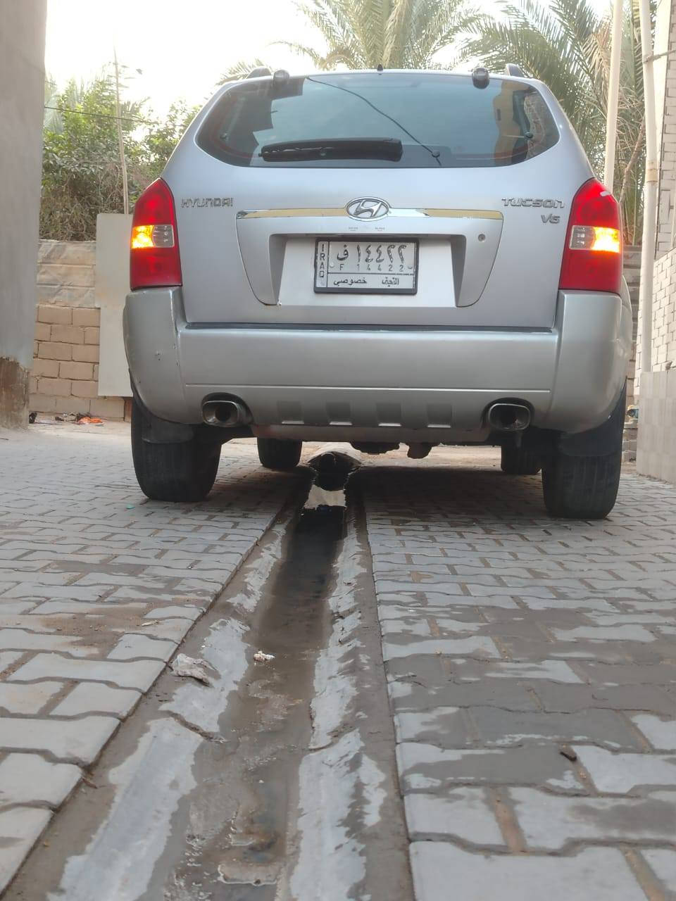 السلام عليكم توكسان ٢٠٠٦ جاهزه من كلشي كير ومحرك بل كارتون تخم تاير جديد حداديه جديده سياره الف ماذب عليه رقم نجف السعر ١٢٠ وبيه مجال قليل مكان كوفه نجف ***********
