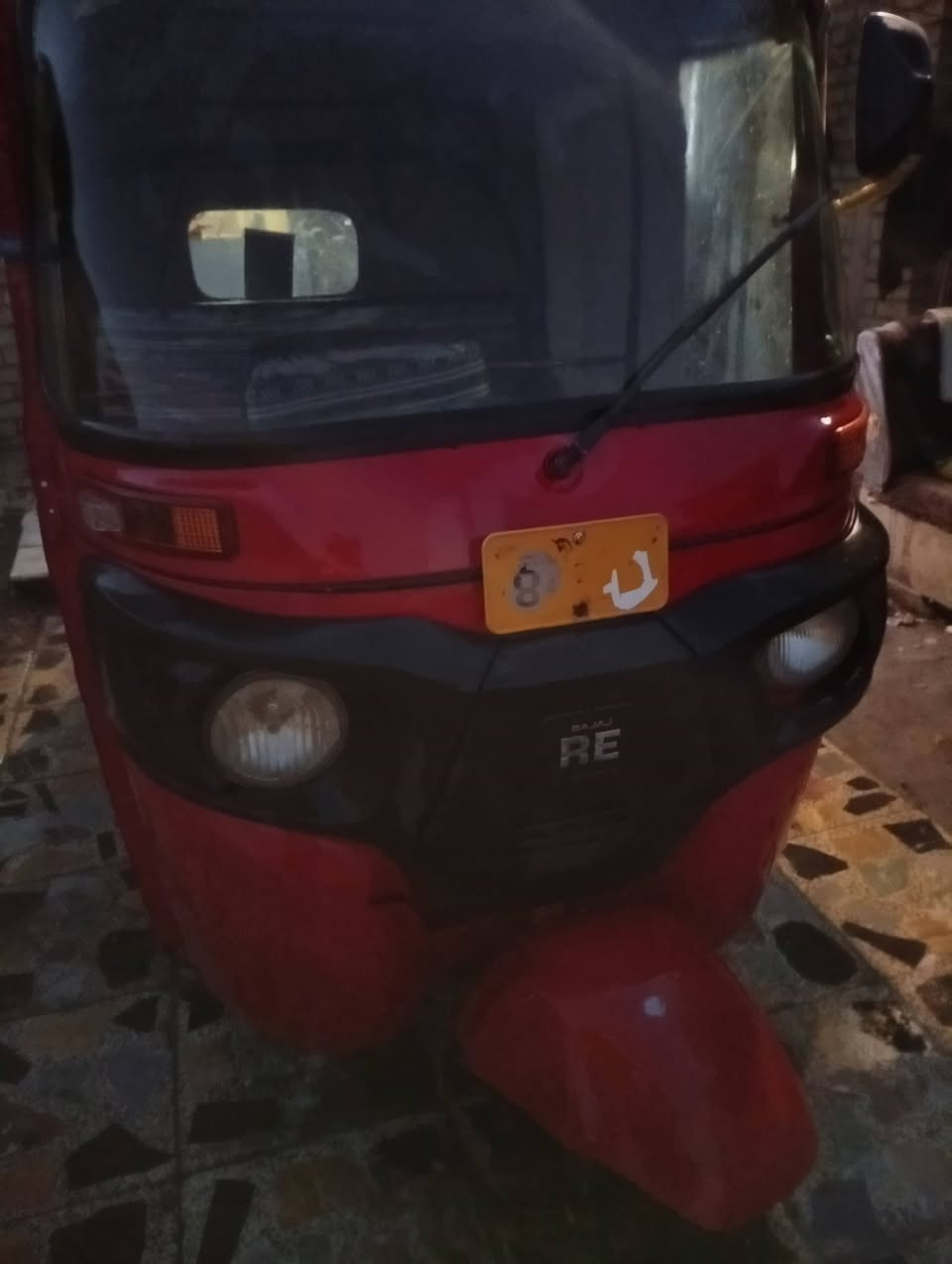 تكتك للبيع موديل 17 بس أوراق 18 المصطفى جاهزه كلشي مابيهه ثلاث ملايين وميه 3100 مكاني بغداد البلديات ***********
