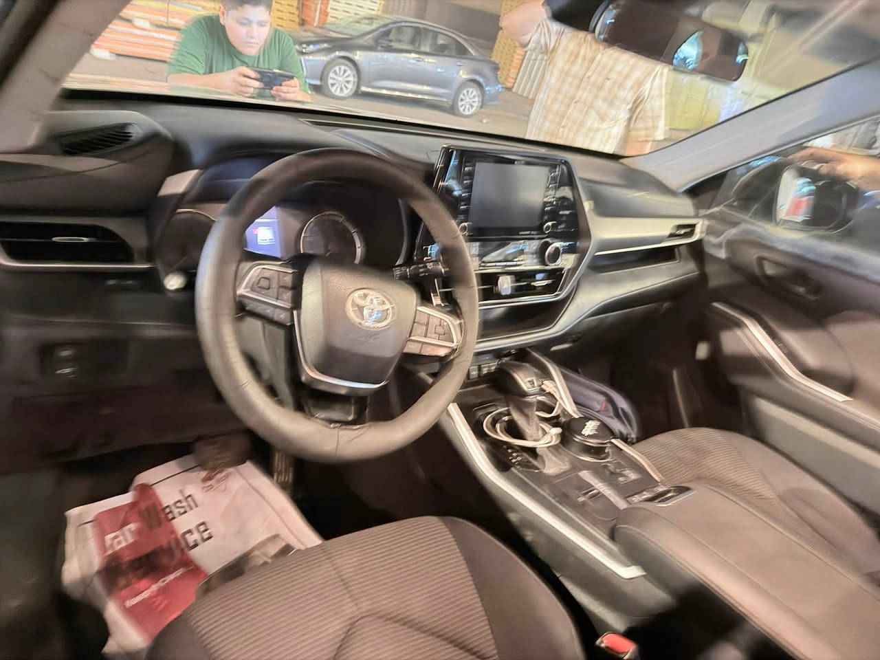 🚗 للبيع – تويوتا هايلندر 2021 (أمريكي)
* موديل: 2021
* المنشأ: أمريكي
* المحرك: 6 سلندر
* التبريد: 3 قطع منفصل
* الضرر: جاملغ أمامي فقط
* السيارة نظيفة جدًا، وحالتها ممتازة ولا تحتاج أي مصروف.
الرقم شمالي 

💰 السعر: 27,000 دولار (قابل للتفاوض بالمعقول)

للاستفسار والمشاهدة، التواصل على الخاص


**إذا كنت صاحب هذا الإعلان وتريد حذفه لأي سبب، رجاءا أرسل رسالة إلى الدعم الفني**