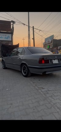 بي ام 535 • محرك وكير جديد • جلد سوده