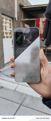 بوكو اف7 • جديد • كامل ملحقاته