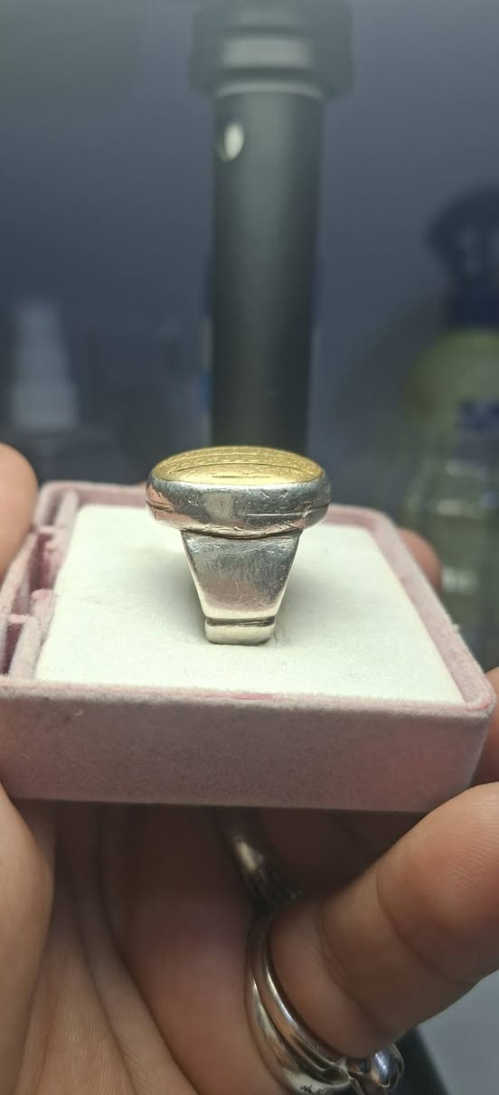 اللهم صل على محمد وآل محمد
خاتم سبع معادن قديم 

مخطوط ايه الكرسي المباركه 
صياغه يدويه 

للبيع والسعر والتفاصيل خاص


**إذا كنت صاحب هذا الإعلان وتريد حذفه لأي سبب، رجاءا أرسل رسالة إلى الدعم الفني**