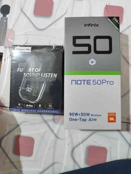 سلام عليكم جهاز نوت 50 برو ذاكره 256 شاشه 144 هرتز جهاز جديد جابوليا هديه هوة و هاي السماعه رايده ب275 و بي مجال قليل و الصوره موضحه المواصفات مالته مكاني نجف ابو صخير ***********
