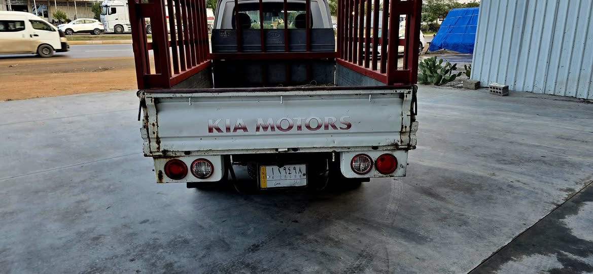 كيه بنكو 14 جديده بمعنه الكلمه بيه باب الصدر صبغ وجاملغ الصغير فقط رقم بابل سياره محرك وكير وصدر كله جديد ماناقصه برغي جاهزه للشغل مكان بابل السكندريه مجمع الشراي يتصل ويدلل برسم الخدمه  علمن التواصل معه خط الاسيا فقط وليسه بصفحه مكلف بنشر ***********
