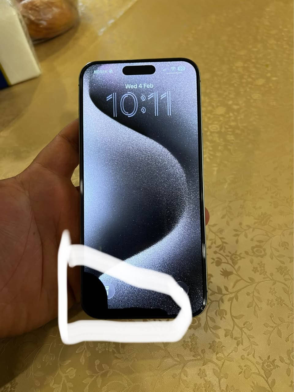 آيفون 15برو ماكس تيتانيوم نضافه فول فول 100/100 جديد. بس الضهر و الشاشة مغير اصلي ثلاث خيار التلفون جديد تفحص بعدين تأخذ  بطاريه 94 سعر 420$ بي  مجال بسيط
*********** أربيل, العراق
