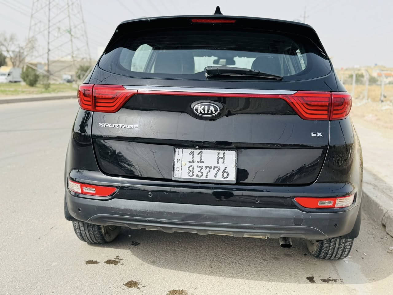 السلام عليكم 
كيا سبورتج 2018 وارد امريكي للبيع 
السياره حادثها بنيد فقط 
والسونار موجود بالمنشور 
رقم بغداد باسمي 
موصافات السياره 
مكينه 2400
كشنات جلد كهربائي 
تدفأه كشنات 
فور ويل 
مري كهربائي 
نظام ترحيب 
نظام اقتصادي 
نظام مرتفعات 
تحكمات ستيرن جهتين 
شاشه جبيره 
العنوان بغداد مدينة الشعلة 
سعرها( 147)وبيها مجال 
للاستفسار/***********
