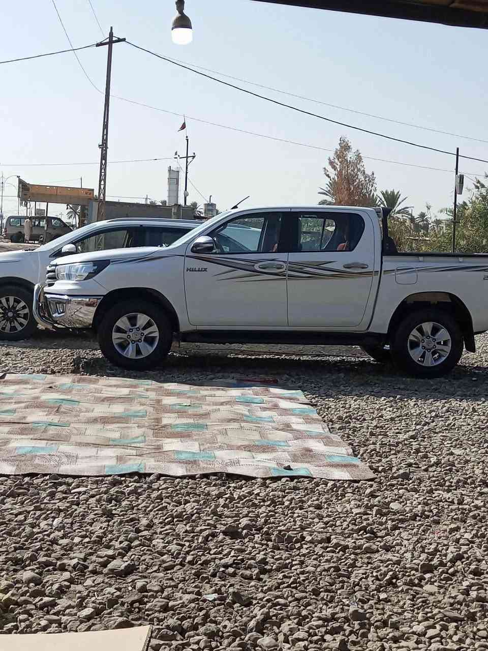 @
سلام عليكم بيكم هايلوكس فور ويل كويتي باب اول داخل صاج سياره كفاله عامه رقم بابل انكليزي كير اوتوماتيك  موديل 17  سياره بحالة الوكاله سعر السياره 245 مكان كربلاء.    اي استفسار اتصل على الرقم.       ***********
