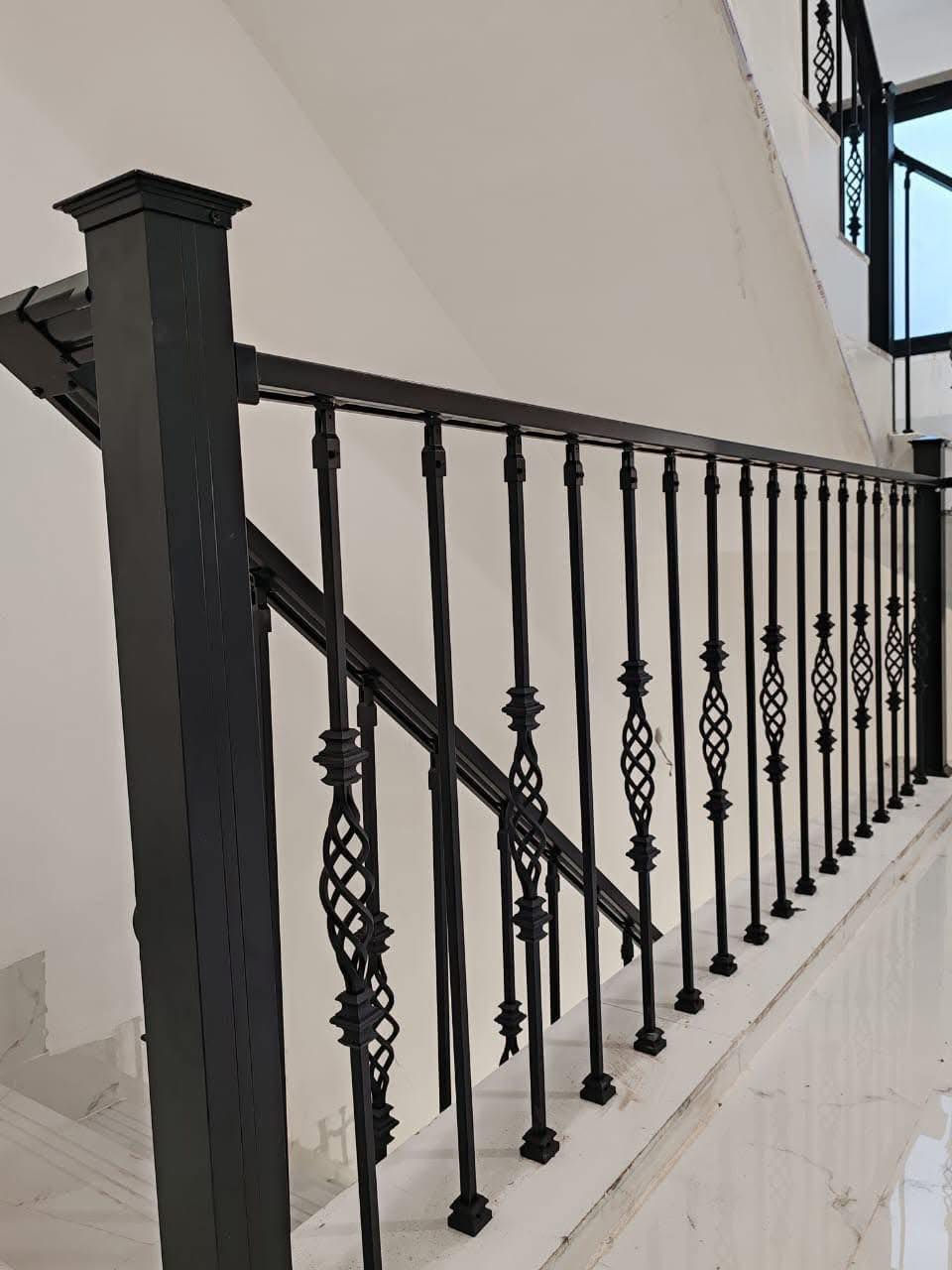 🔥 نقشات محجر حديد وألمنيوم 🔥 
تصاميم هندسية | حديثة | كلاسيك

نوفر لكم مجموعة متنوعة من نقشات المحجر المصنوعة من الحديد والألمنيوم، بتصاميم هندسية أنيقة وديكورات حديثة وكلاسيكية، تناسب مختلف الأذواق والاستخدامات.

✨ المميزات:
• مواد قوية ومتينة
• تصاميم عصرية وكلاسيكية
• مناسبة للدرج، البلكونات، والأسوار

العنوان :ذي قار ///الناصرية 
السيف القديم خلف المصرف العقاري 

📦 البيع جملة ومفرد
📞 للاستفسار: *********** ￼
