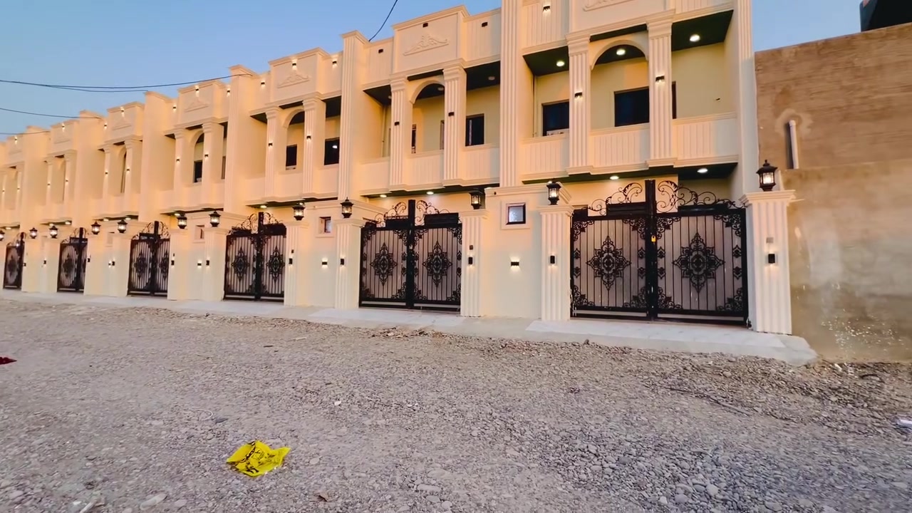 السلام عليكم دور عدد 14 للبيع الديوم منطقة حي الارامل
مساحة كل دار 100 متر الواجه 5 نزال 20

الدور بناء حديث وشغل فول الفول 

يتكون كل دار من 3 غرف نوم و3 مجامع صحيه مدخلين للدار مدخل للمطبخ ومدخل للاستقبال 

للاستفسار عن باقي التفاصيل الاتصال ع الرقم او المراسله ع الخاص 

***********
