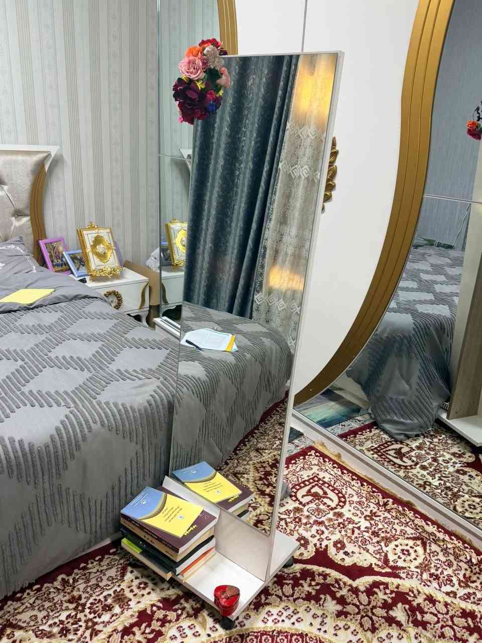 متاح للبيع غرفه نوم تركيه نضيفه كلش ٧قطع مكان بعقوبه الفلاحه السعر خاص***********
