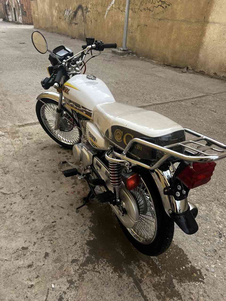 سولنك موديل 23   سنويه. سعر مليون و700


**إذا كنت صاحب هذا الإعلان وتريد حذفه لأي سبب، رجاءا أرسل رسالة إلى الدعم الفني**