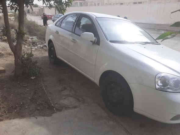 السلام عليكم ورحمة الله وبركاته
اوبترا 2010 رقم قادسية كير عادي مكفولة صبغ وتبديل فقط كد اربع اصابع بداية الدوس لاغير بسيط جدا وجاهزة من تبريد وحدادية ودواخل كما أن  السنوية نافذة مكانها ديوانية السعر 71
للتواصل ***********
