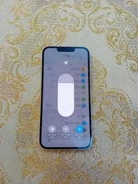 آيفون 13 • ١٢٨ • بطارية ٧٧٪