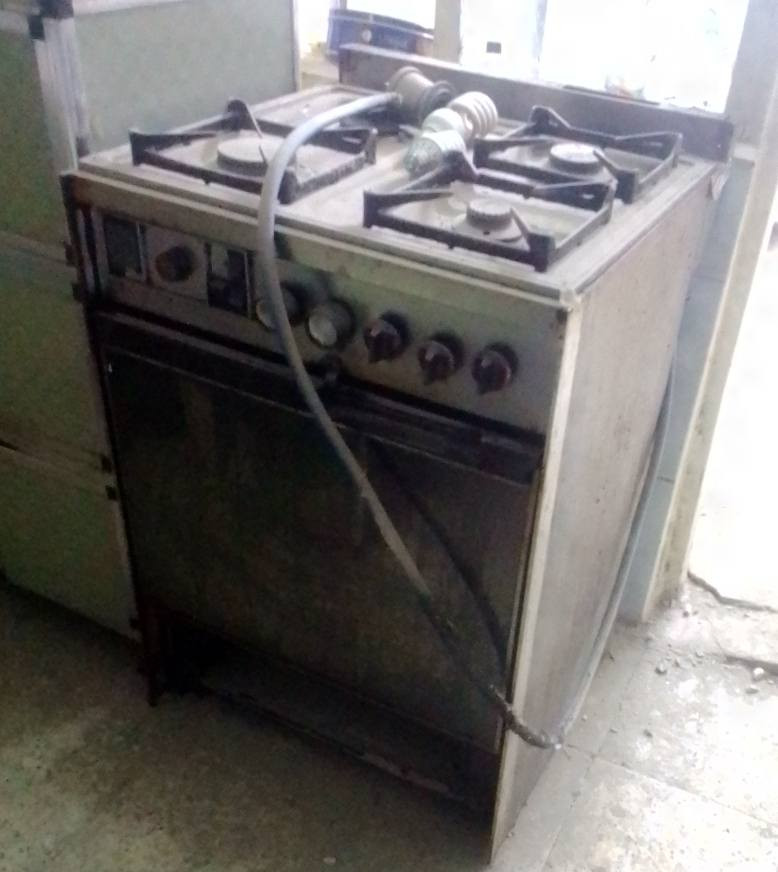 جگ  ٣  طن عاطل ب  ٢٥  تلفزيون شغال  ٢٥    طباخ شغال   ٣٥  مكانهن كوفه ***********
