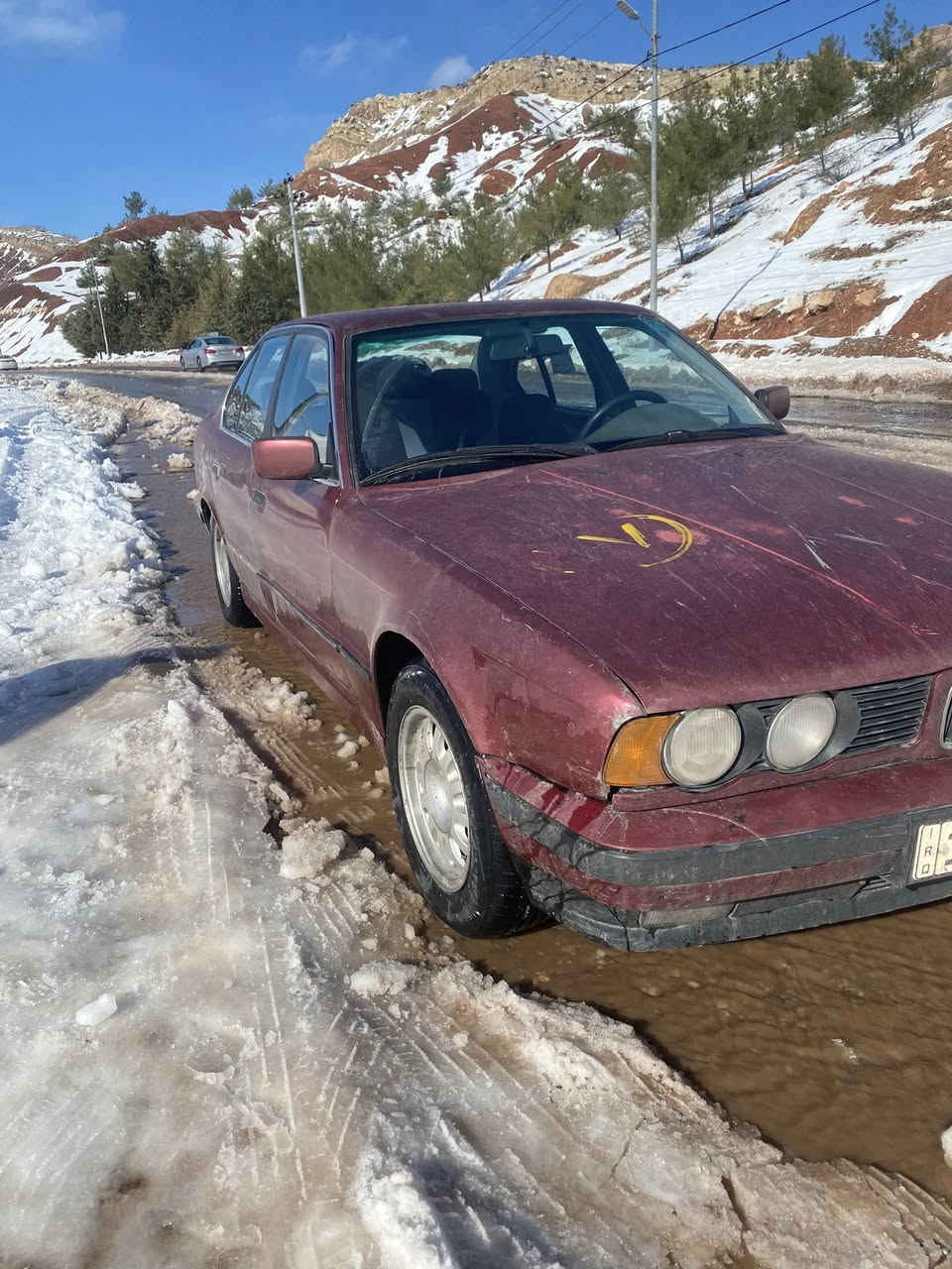 السلام عليكم بي إم 520 مديل١٩٩٣ مكينةوكير عادي مكينة مسكر عدل  السيارة باسمي الرقم الجديد عنوان بغداد الأمين شارع النواب السعر ٤٨ بيها مجال بسيط ***********
