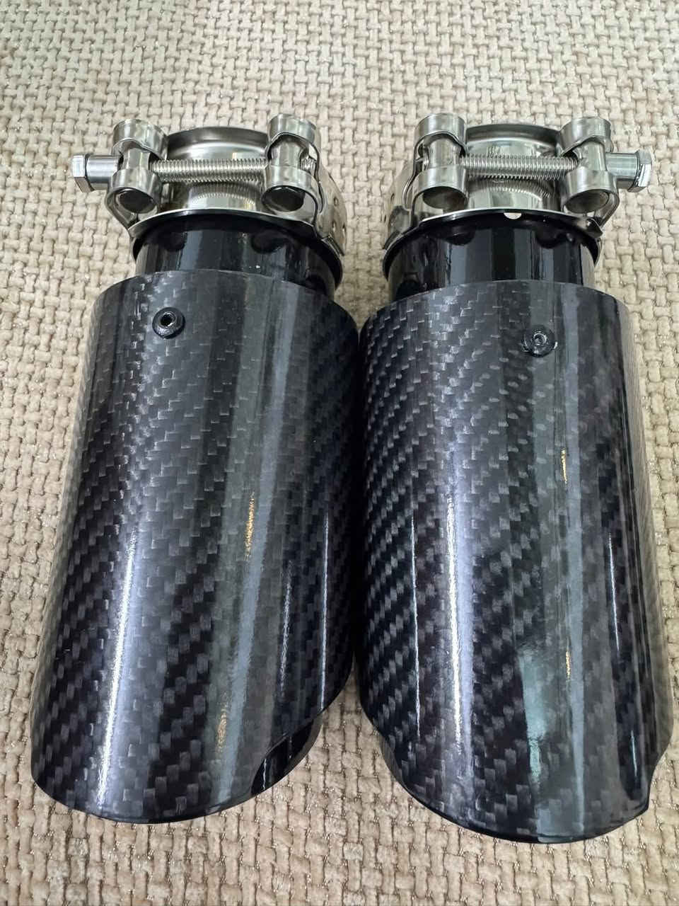 كزوز سياره من كاربون فايبر نطيني عليه سعر وبعافيه


**إذا كنت صاحب هذا الإعلان وتريد حذفه لأي سبب، رجاءا أرسل رسالة إلى الدعم الفني**