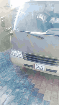 سياره خير من الله خطها نجف كربلاء بيها مكانات صبغ بالابيض والازرق
***********
***********
