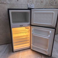 ثلاجه 6 قدم مال غرفه او مكتب حلوه تبريدها وتجميدها كلش حلو نظيفه كدام ...