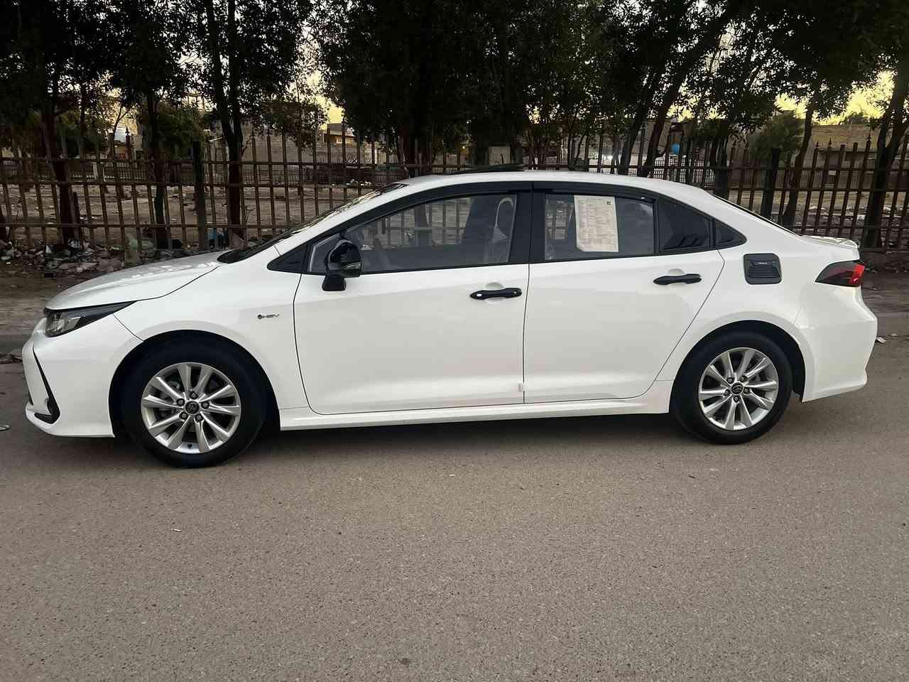 السلام عليكم كورلا هايبرد موديل 24 كفاله عامه ماشيه 16 الف مكان بغداد السعر 154?وبيه مجال 
***********
