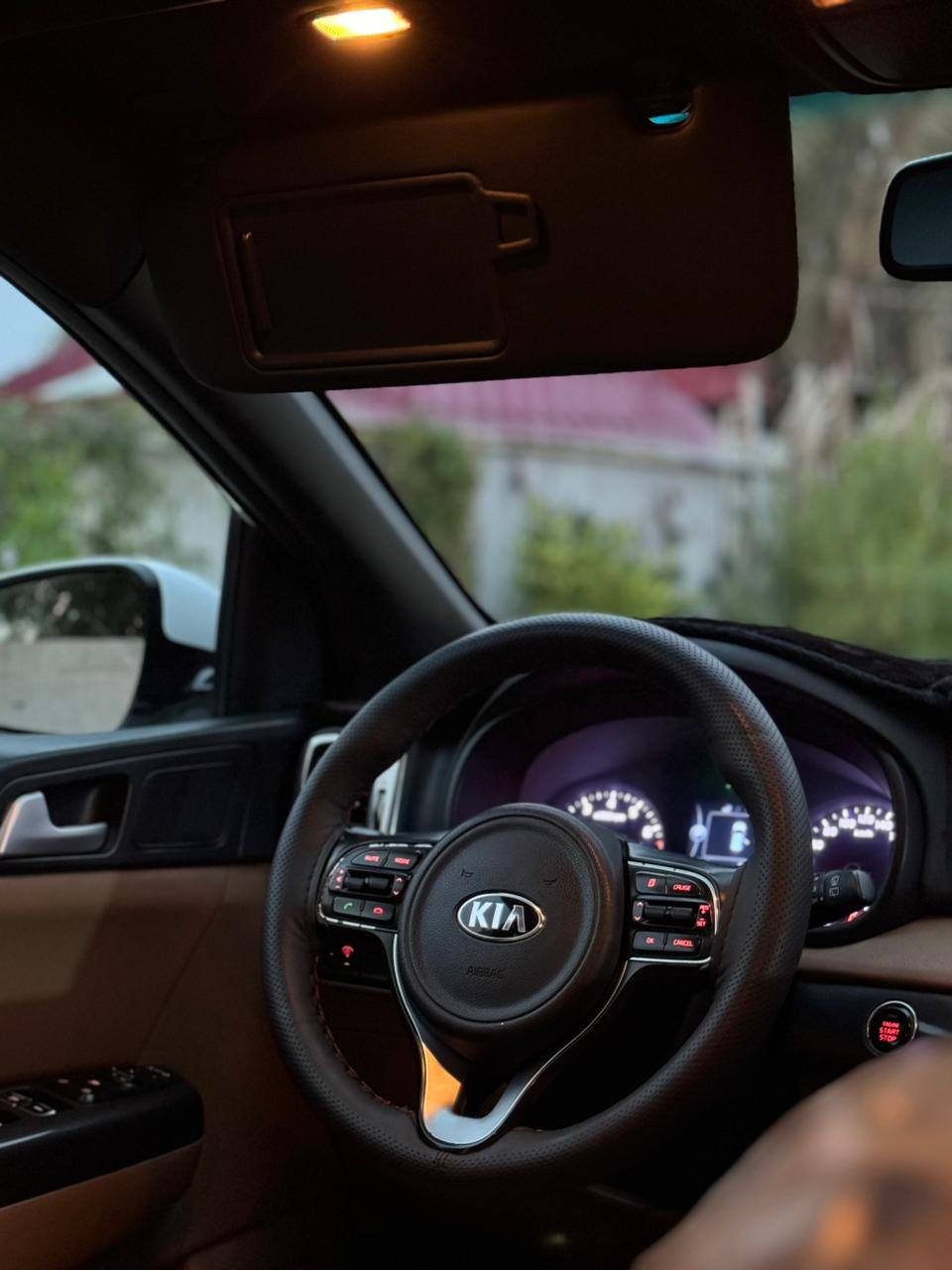 اليدور جديد ونظيف هذا جديد 🤍
((بيع او مراوس)) 
كيا سبورتج 2017 خليجي ماشيه 90 الف
مكفوله كفاله عامه من البارد والصبغ والفتح
بيها طخات بسيطه فقط 
المواصفات فول عدا البانوراما ✅
♦️محرك 2000 دووش
♦️بصمه ابواب+بصمه تشغيل 
♦️كشنات جلد 
♦️كشنات حساس
♦️كشنات حمصي 
♦️كشنات كهرباء 2
♦️بصمه عدد 2
♦️تبريد بيانو شاشه 
♦️فول تحكم ستيرن 
♦️قطعتين تبريد 
♦️حساس امامي 
♦️حساس خلفي 
♦️مانع منحدرات
♦️سايد بريك بصمه 
♦️اوتو هولد
♦️مود درايف ((سبورت ايكو)) 
♦️شحن وايرليس
♦️ترحيب الأبواب والمري 
♦️زنون عدسه متحركه
♦️5 ويل كب
♦️4 دسك
♦️مري شفط 
♦️اشاير بالمري 
وباقي المواصفات المعروفه 
السياره جاهزه من كير ومحرك وحداديه وكهربائيات وتدفئه وتبريد وتخم تاير وشكلها ودواخلها احلى من الصور ✅
رقم بغداد مشروع وطني الدولي الجديد 
تحويل ثاني يوم 
مكاني بغداد الكريعات 
السعر 185 والمجال بسيط حك الجيه فقط 
هـ*********** الشراي يتصل فقط
