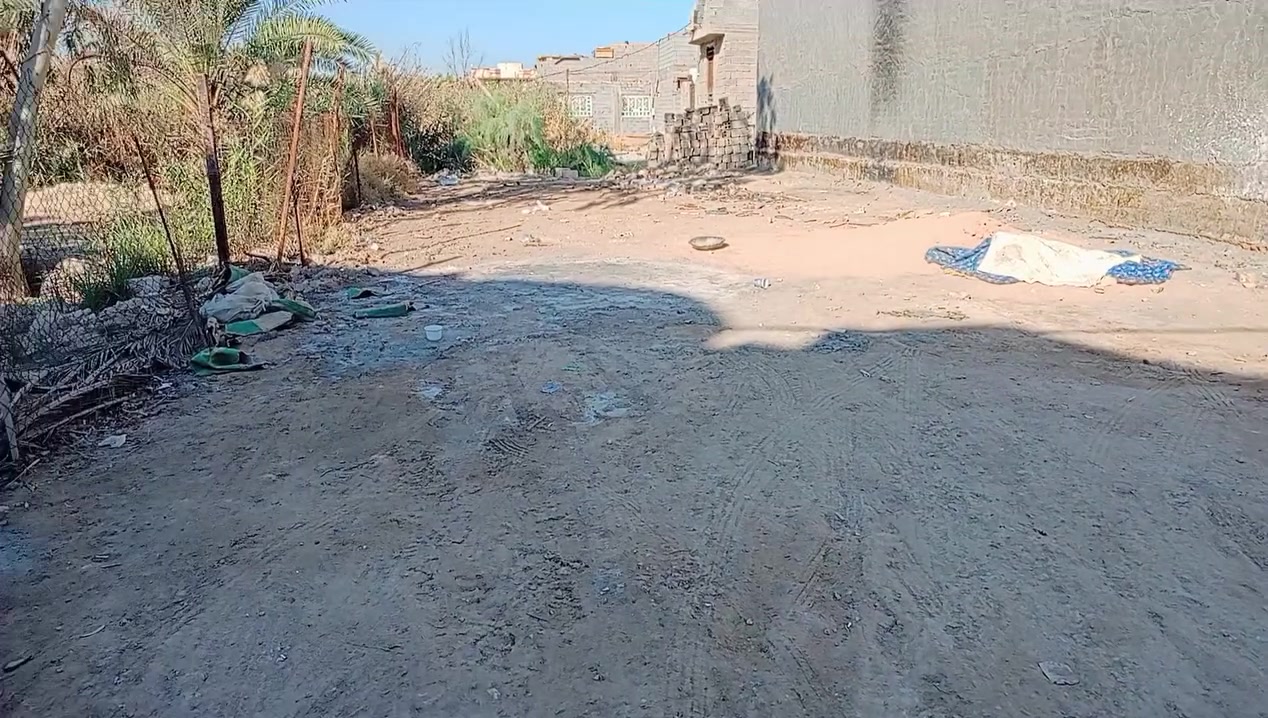 سلام عليكم توجد قطعه ارظ البيع مساحه 230 متر البيع في كربلاء كنطره سلام مجاور مدينت الزارين طابو زراعي سند 25 قرار محكمه متوفر كافت الخدمات سعر 80 مليون وبي مجال الستفسار علا رقم *********** أبو مالك الاسدي
