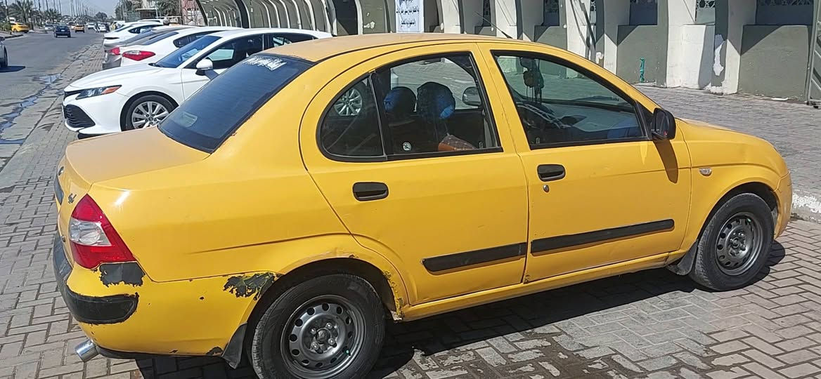 طيبه موديل2015 رقم بغداد دولي شرط تحويل بنفس اليوم،،،
 او تكاتب راعيها خوش رجال
 سنويه لغاية31 مصفره محرك كير جدد حداديه خير من الله كهربائيات شغاله والسعر33 ورقه وبيها مجال قليل للشراي عنواني كربلاء الشراي يتصل***********
