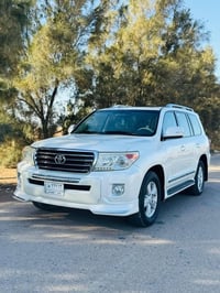 تويوتا لاند كروزر  موديل 13 بريم اصل 1/1  GXR  سيارة مكفولة سيارة جديد...