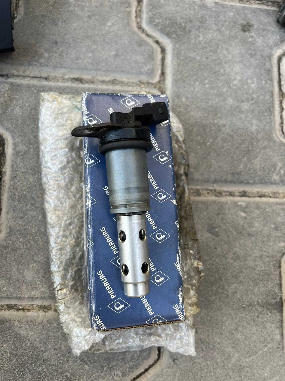 السلام عليكم غراض للبيع 
ترايش أصليات تخم كامل 
بكلايت 500 زوج نضاف 
شيال كاردن 500 اصلي شركة مايله بالجيس 
عقل E60 530
بورد تبريد E60
جوزات مال دهن E60
جسر مال كير عادي 6 نمر
مكاني بغداد الشعلة ‭0772 145 6038‬
