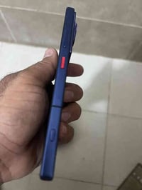 Z70 ultra  لون المميز الازرق ذاكره 512 عشوائي 16  الحهاز نضيف كلش نسخه...