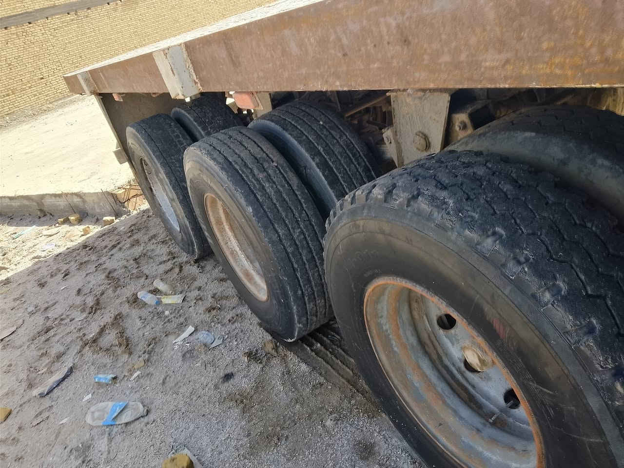 سلام عليكم عربانه فلات جاهزه للعمل *********** سعر 55
