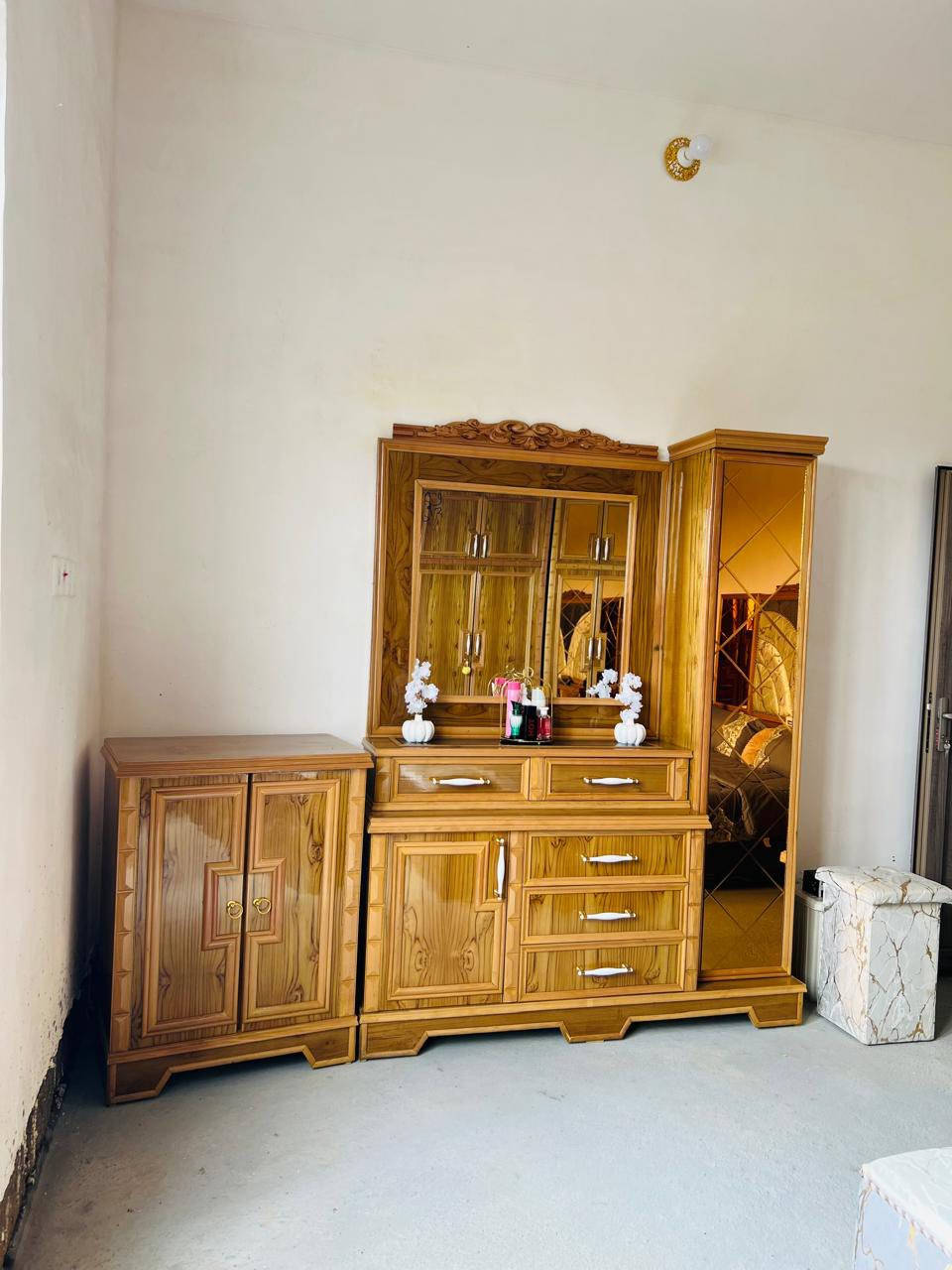 #مــعــرض_ونجاره_المصطفى_للموبيليا🪞
عندما تتجسد القناعات وترتسمُ ملامح اليقين, 
بأن الفخامة موجودة وفي متناول اليد,, 
لــدى #مــعــرض_ونجاره_المصطفى_للموبيليا 
تلك هي حتماً اللحظة المناسبة 
التي ستظهر بها غرفة النوم الفاخرة,
بلمسة العشق الكامل, والجمال المُخملي,,
لتشرق غرفة النوم "#الملكي" برونقها وبديع صناعتها #العراقية, لتدخِل البهجة والبهاء الى ارجاء المنزل
 

♻️غـرف نوم مصنوعه من اجود انواع الخشب 

🔰 صبغ حراري درجه اولى

🛑زورونا لتجدو كل ماهو جديد……

❇️❇️الفرع الاول….

❇️العنوان /الموصل الجانب الايمن الصناعه القديمه بالقرب من جامع ابو زعيان ..بأداره الاخــوين
#ذنون_شوكه و #محمود_شوكه

✅التواصل مراسله الصفحه او الاتصال عالارقام التاليه

‭0751 132 8088‬

‭0770 186 4515‬

‭0774 080 6546‬

‭0750 877 9532‬
الفرع الثاني …..
العنوان /القياره /قريه الحاج علي /عالشارع العام مقابيل قريه الدرباس 

التواصل مراسله الصفحه او التواصل ..

***********
