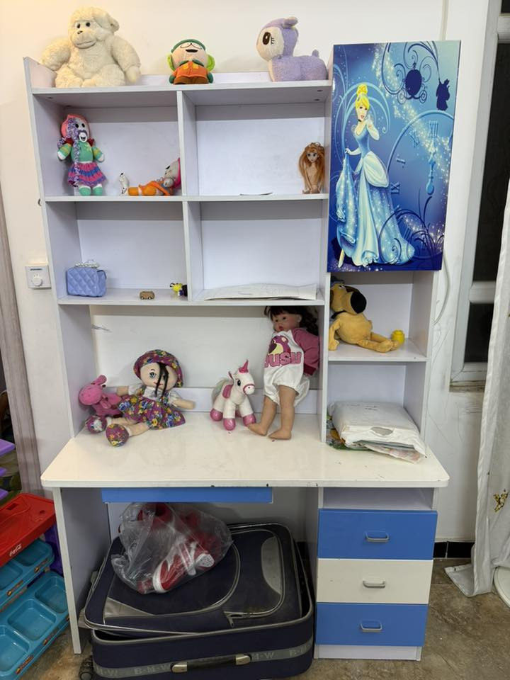 غرفه نوم ام النفر بناتي نظيفه
***********
