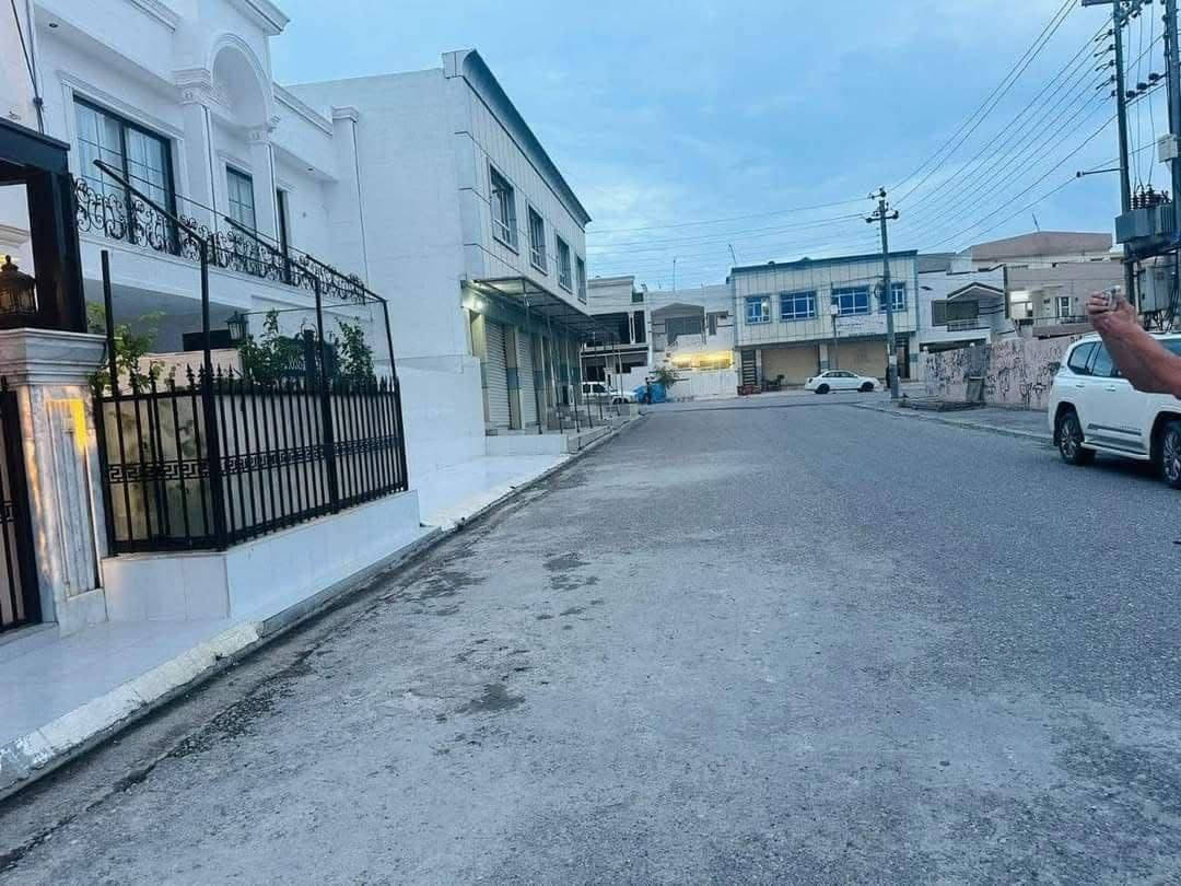 بيت للبيع

أربيل
المساحة ١٢٥متر
البيت ركن يتكون من ثلاث غرف نوم استقبال ومطبخ ومجموعة صحية
العنوان
أربيل مقابل سايدين لاوان للاتصال
***********
***********
