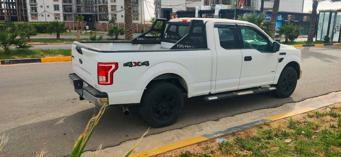 بسم الله الرحمن الرحيم 
فوoرد F150 تاکوو نیوو سیارەکە زۆر جوان و نوێیە  نیوو دەرگای سیاق سبوغە  بستەک بۆنیتی سبوغە چاملغ بێ ژوورێ گێر لەسوکان شەش پستنی توربۆ دەبل اکسل  رەقەم و هەزەو ژینگە نوێیە ڕەقەم هەولێرە بەناوی خۆمە گێر و مەگینە بەشەرت نەکرایتەوە وەک سفری شریکەیە نمونەیە لەجوانی سعری 165 ورەقە گۆرینەوە و فرۆشتن ‌*********** أربيل, العراق
