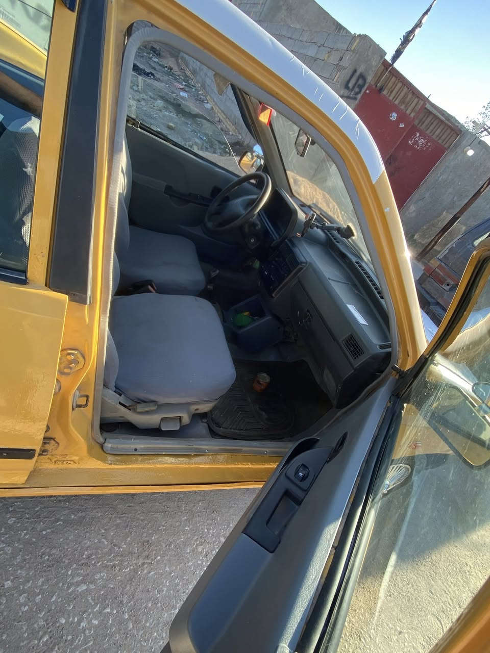 سلام عليكم سايبه ٩مكينه وكير حداديه تخم تاير كهربائيات شغاله سياره خير من الله سعر ١٥ وبيه مجال ***********مكان نجف اني مكلف بنشر يرحم والديكم
