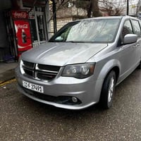 دوج كرفان ٢٠١٩ فول مواصفات ماشيه ٩٧الف حقيقي سياره كامله بيه صبغ كم مك...