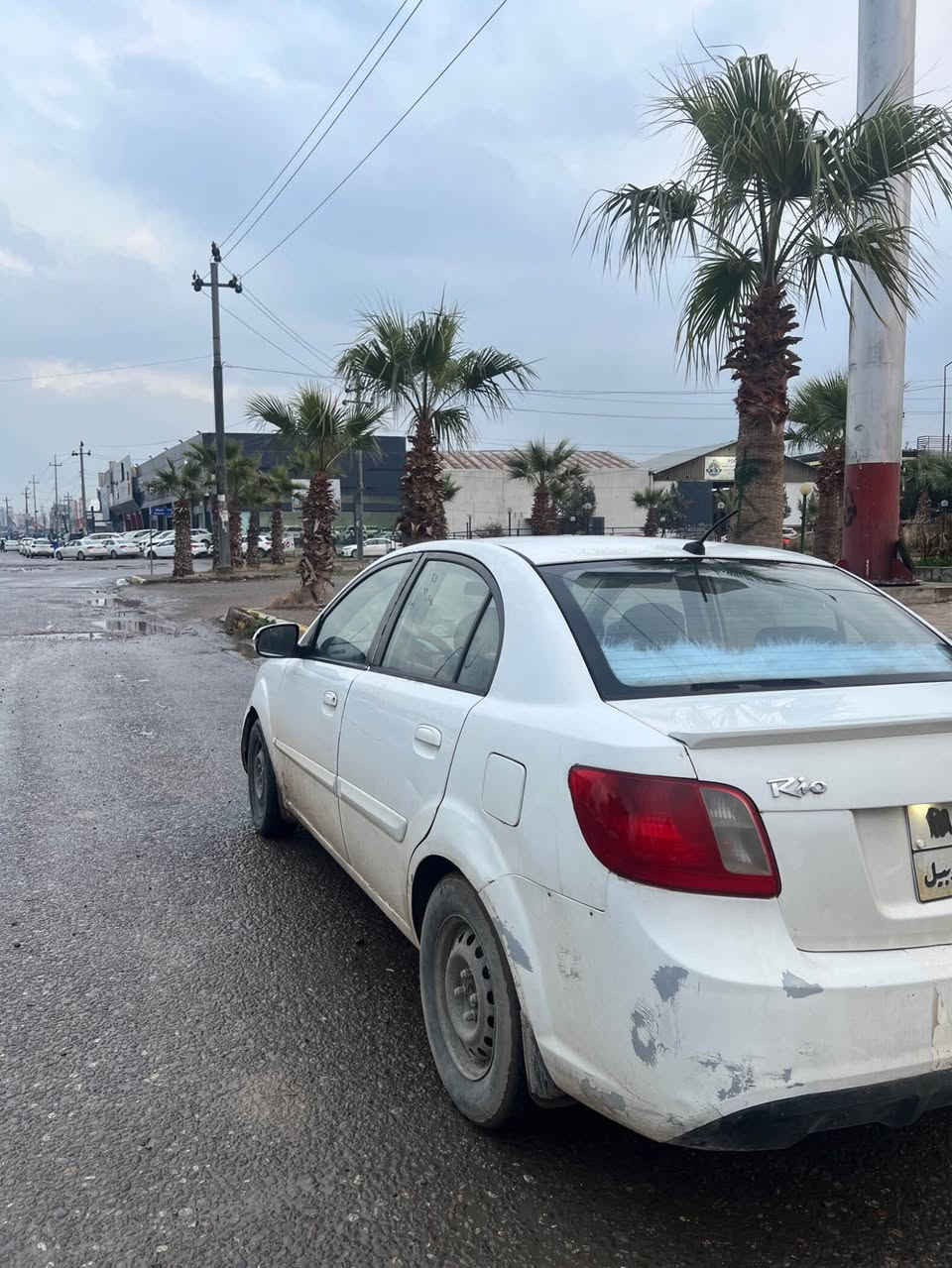 کیا ریۆ مۆدیل ٢٠١١ 
جێ جێ سبوغی هەیە و پێشی کەپسە بە حیزام دەفرۆشم گێر و مەکینە بەشەرت 
سەنەوی نوێیە بە ناوی خۆمە
سعری ٧٨ وەرەقە
واتسئاپ: *********** Singapore
