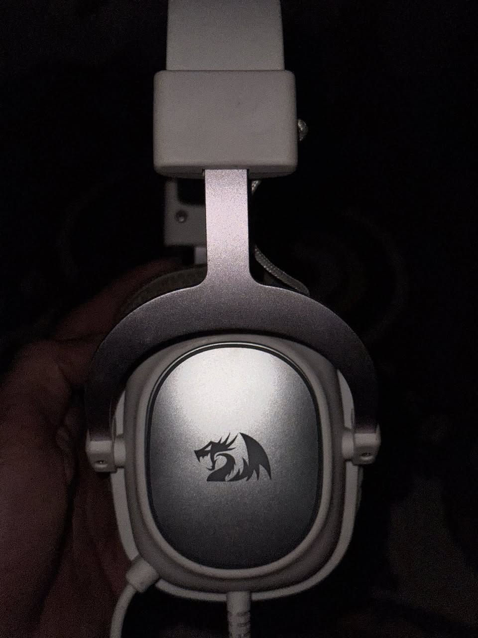 سلام عليكم
شباب عندي ميز +كرسي + يوبس +كيبوردات + سماعتين +ماوسين 

سعر ميز ٣٠

سعر كرسي ٣٠

سعر يوبس أوف لاين ٥٠ بطاريته تعبانه لىن صالي هواي تاركه 

كيبورد ميكانيكي صغير ١٥ 

كيبورد وماوس الابيض سعر ٢٠ 

الماوسات سعر ١٠ 

سماعتين سعر ٢٥

الأسعار قفل 

مكاني سبع قصور شارع 20 

متواجد فقط واتساب ***********
